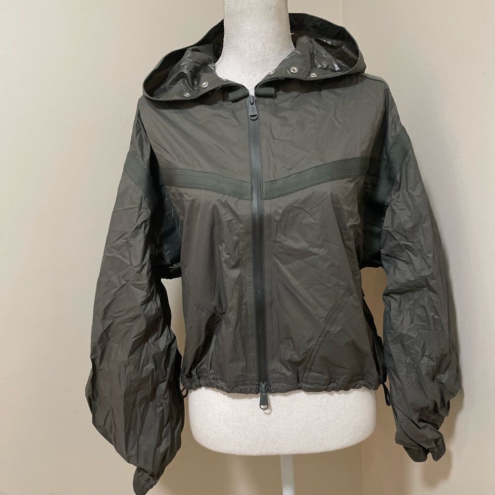 NWT Free  people- Rain Check Packable
Waterproof Jacket size XS
Retail $168 - Picture 4 of 12